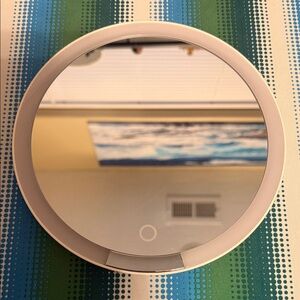 LED Lighted Round Vanity Mirror in White